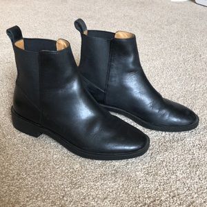 Chelsea Boots